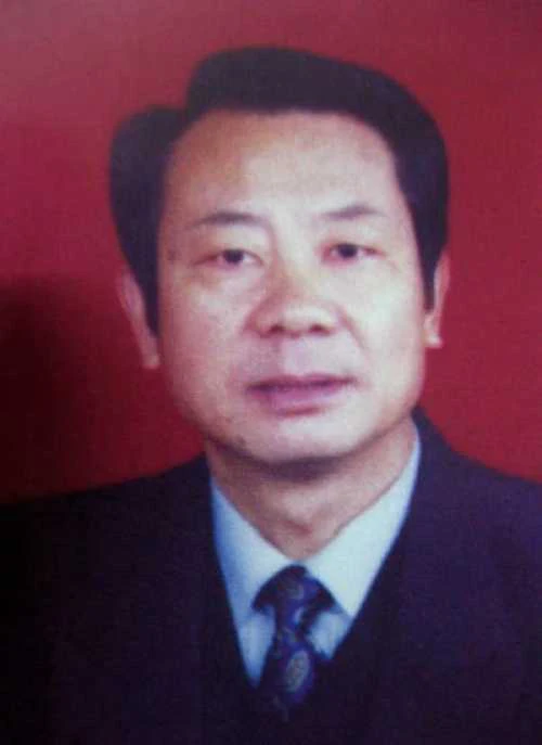 秦锦章老师的照片，单击鼠标查看大图！